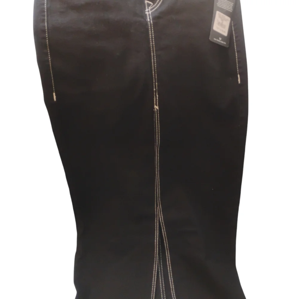 True Religion Woman's Levi skirt - Picture 2 of 2